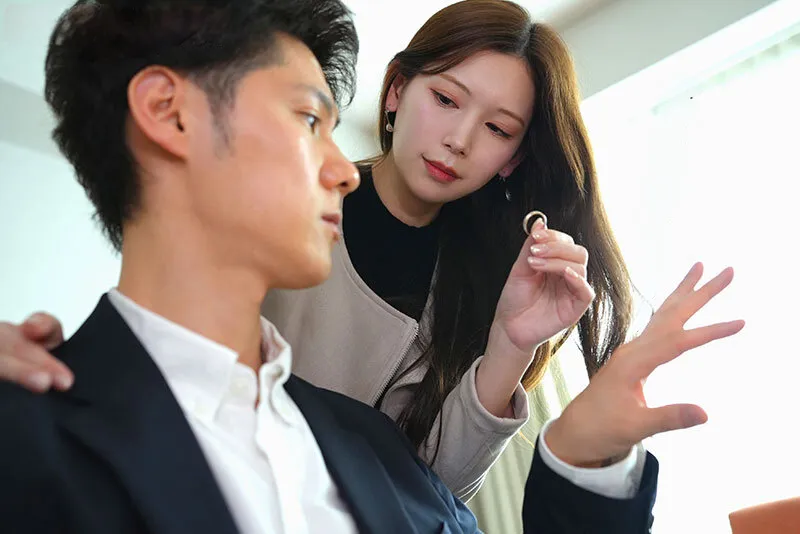 Người vợ đi đi chơi, chồng yêu ở nhà bị nhỏ em cô vợ gạ phang không trượt phát nào